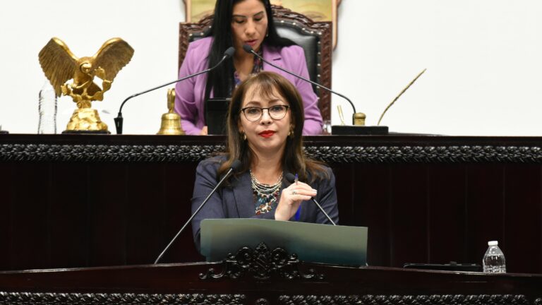 Legisladores proponen crear un programa de estancias infantiles
